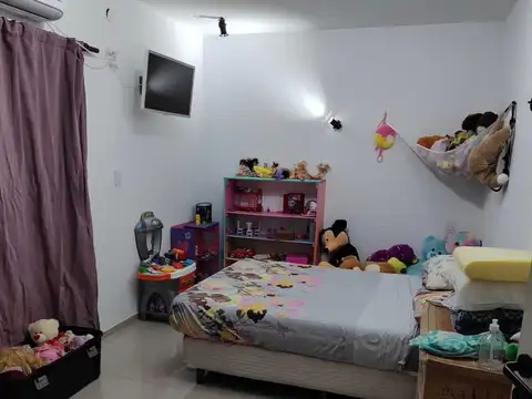 VENTA  CASA EN BARRIO CERRADO EN FLORENCIO VARELA