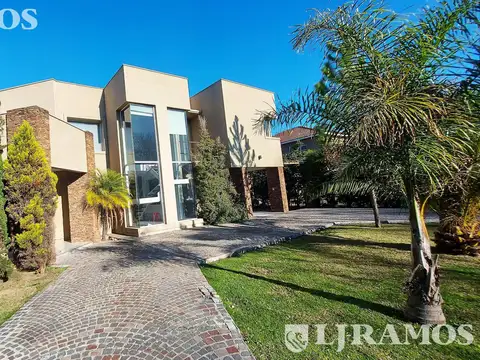 Gran Lote Interno - 4 Dormitorios y Escritorio - Palmers Cottage, Maschwitz