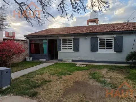 venta de casa 2 dormitorios y departamento en Rincon de Emilio
