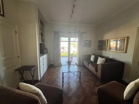 VENTA CASA ZONA MONUMENTO 4 DORMITORIOS CON PILETA