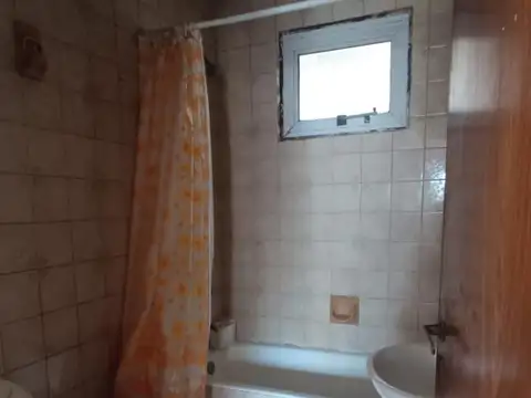 Departamento en Venta en Santos Lugares, USD 70.000