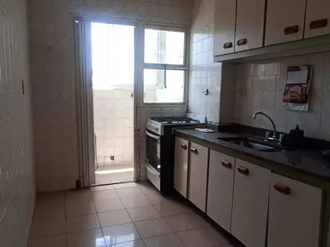 DEPARTAMENTO 3 AMBIENTES S/BALCON