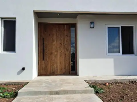 Venta casa en Barrio El Campo - Fincas Exclusivas Cardales a estrenar