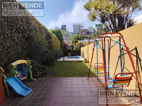 Casa 5 ambientes con 3 baños