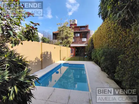 VENTA DÚPLEX 5 AMBIENTES CON DOBLE COCHERA CUBIERTA PILETA Y PARILLA