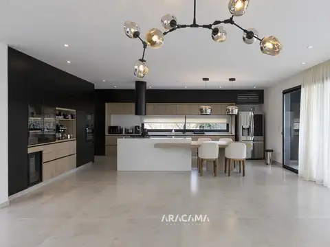 Casa en Venta de 4 dormitorios
