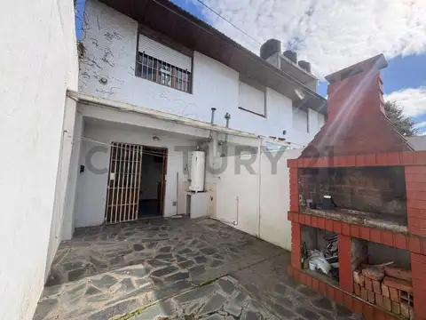 VENTA DE DUPLEX 4 AMBIENTES ZONA PINOS DE ANCHORENA