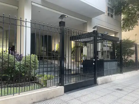 Alquiler de Dpto de 4 Ambientes en Edificio Con Amenities Con Cochera , Seguridad 24 hs , Pileta , Quincho , Solarium y Laundry