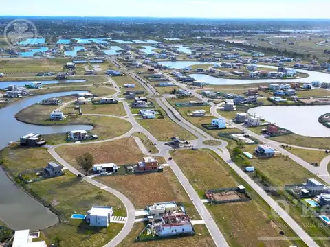 Terreno en Venta de 758,0 m2