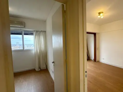 Departamento en Venta en Olivos Vias/Rio, USD 168.000