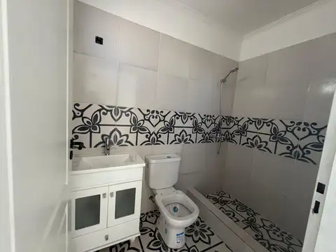 Depto Tipo Casa en Venta con 1 cocheras