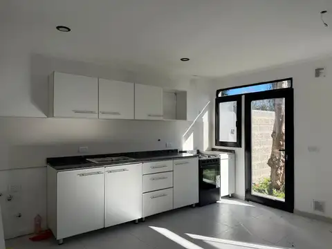 Depto Tipo Casa en Venta de 3 ambientes