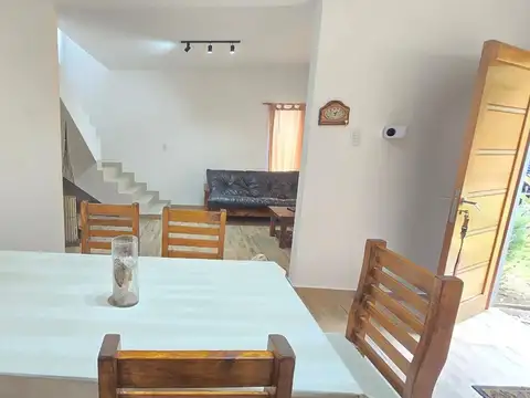 Casa 3 ambientes con 2 baños