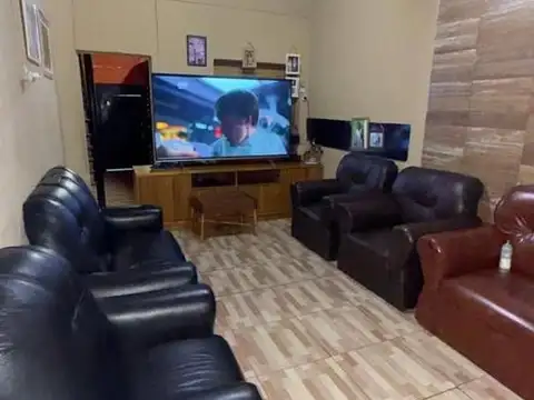 VENDO. Casa en calle Roque Sáenz Peña. Concordia, ER.