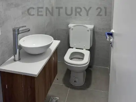 Local en Alquiler en Joaquin Gorina, USD 600