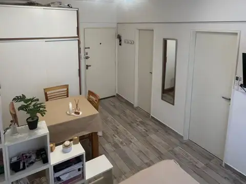 EXCELENTE MONOAMBIENTE C/COCINA SEPARADA EN AVENIDA CHICLANA AL 3100, PARQUE PATRICIOS