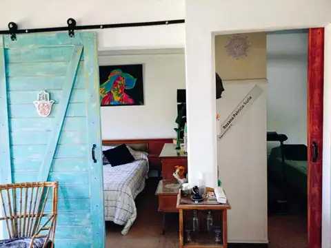 venta casa 4 amb RECICLADA jardín y pileta Merlo