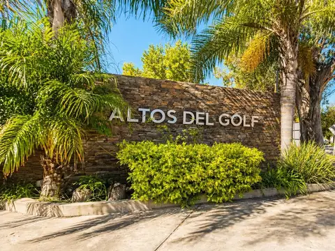 Altos Del Golf En Calle 359