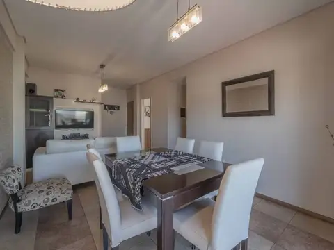 Departamento 4 ambientes con 3 baños