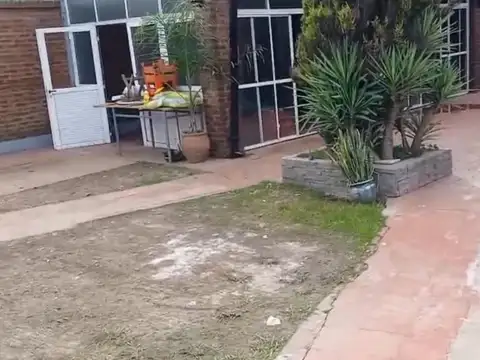 CASA EN VENTA EN GONZALEZ CATAN