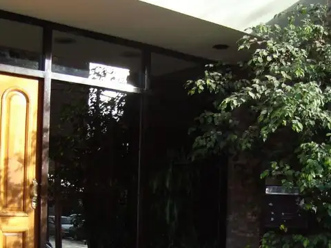 Departamento 3 ambientes con balcón 