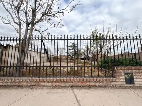 LOTE EN VENTA EN CALLE BANDERA DE LOS ANDES.