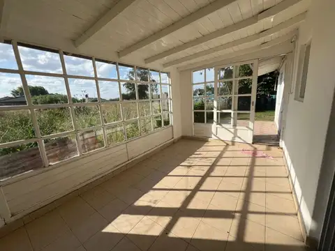 Casa 3 ambientes con 1 baño