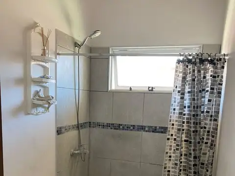 CASA EN VENTA DOS DORMITORIOS  RAUCH
