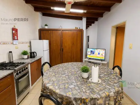 Casa y taller en venta en Lisandro Olmos, La Plata