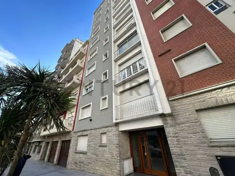 Excelente Departamento de 3 ambientes sobre Avenida Colon ID