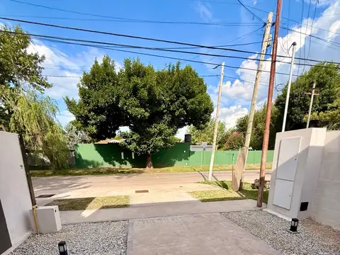 Local en Alquiler en Funes, $ 700.000