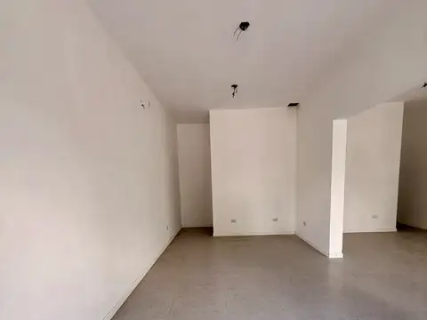 Ultimo local comerciales en Funes sobre Jose Hernadez casi ruta 9 GARITA 15