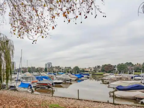 Amarra en venta en Santa María de Tigre