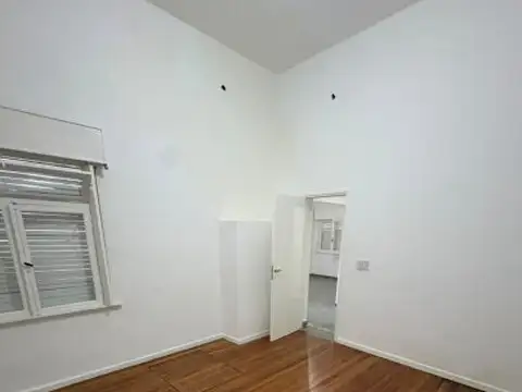 CASA 3 AMBIENTES ZONA FLORESTA
