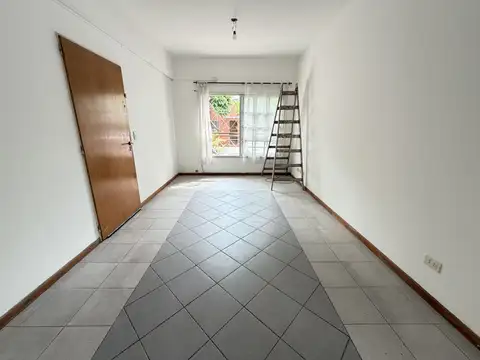 PH en Alquiler 3 Ambientes Apto Profesional con patio y cochera en Saavedra