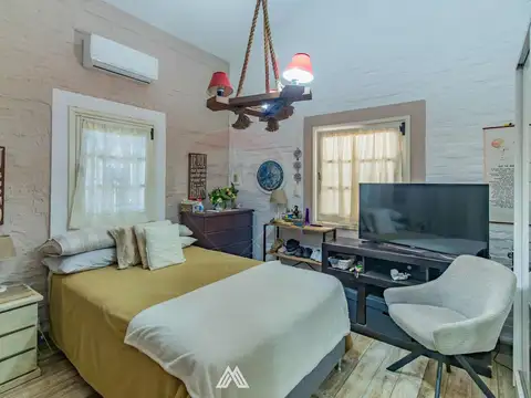 Casa 5 ambientes con 2 baños