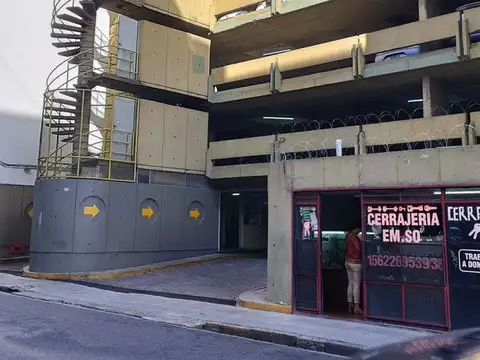 Cochera en Venta en Monserrat, CABA