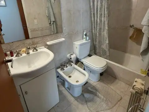 Departamento en Alquiler con 1 cocheras