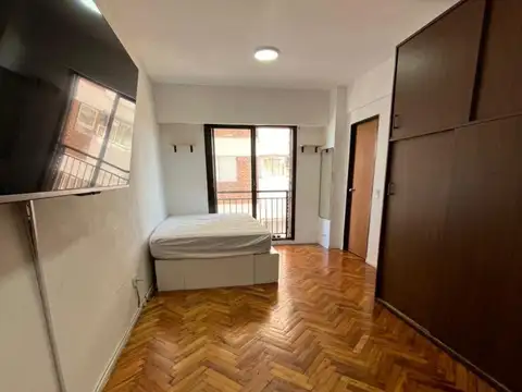 LACROZE 3391 - COLEGIALES - 1 AMB. MUY LUMINOSO!