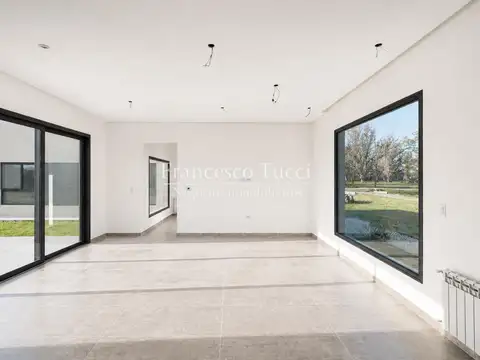 Casa en Venta en La Elina, USD 298.000