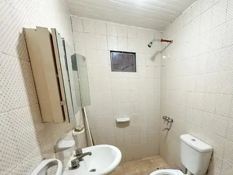 Departamento de 3 ambientes con patio en Ezpeleta