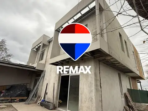 CASA EN VENTA A TERMINAR SAN LORENZO FINANCIACION