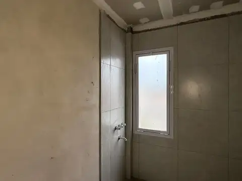 CASA EN VENTA A TERMINAR SAN LORENZO FINANCIACION