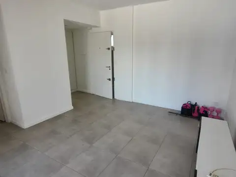 Departamento en Alquiler en Vicente Lopez, $ 850.000