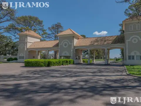 Terreno en Venta en Los Pinares Country Club, USD 76.065
