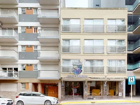 Hotel 3 estrellas 24 habitaciones - Zona Falucho y Alsina