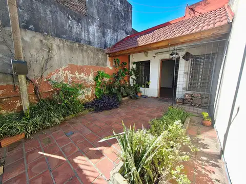 PH en Venta a Restaurar 3 ambiente jardin Garage sin expensa