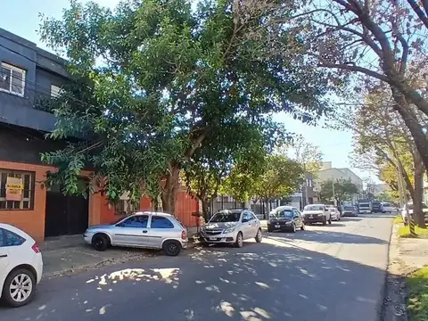 Venta - Galpón en Munro - Zona Industrial 