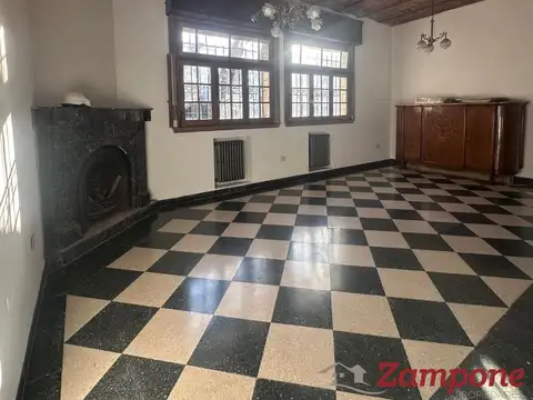 Casa en Alquiler al Oeste