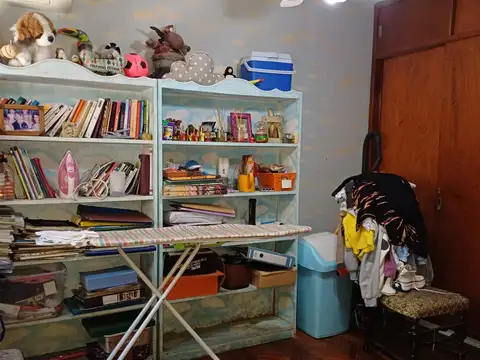 Excelente Casa de 4 Ambientes + Pileta + Garage  - Apto Credito